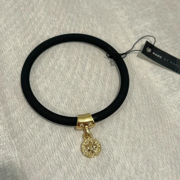 2 NWT Marc by Marc Jacobs Black Silicone Charm Bracelet & Braided Bracelet - Picture 2 of 7